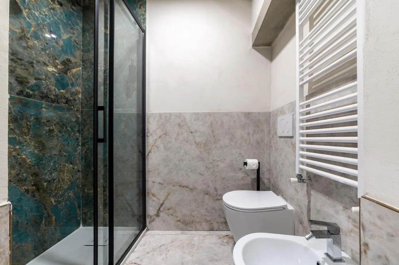 Leovinci Rooms Florence Guest house