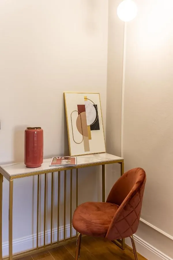 Leovinci Rooms Florence Italy