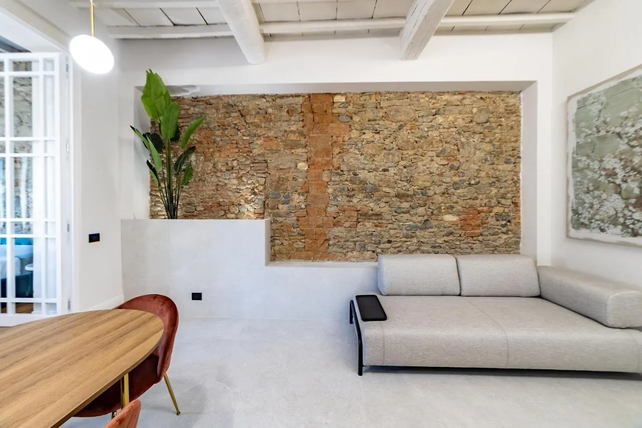 Leovinci Rooms Florence Italy