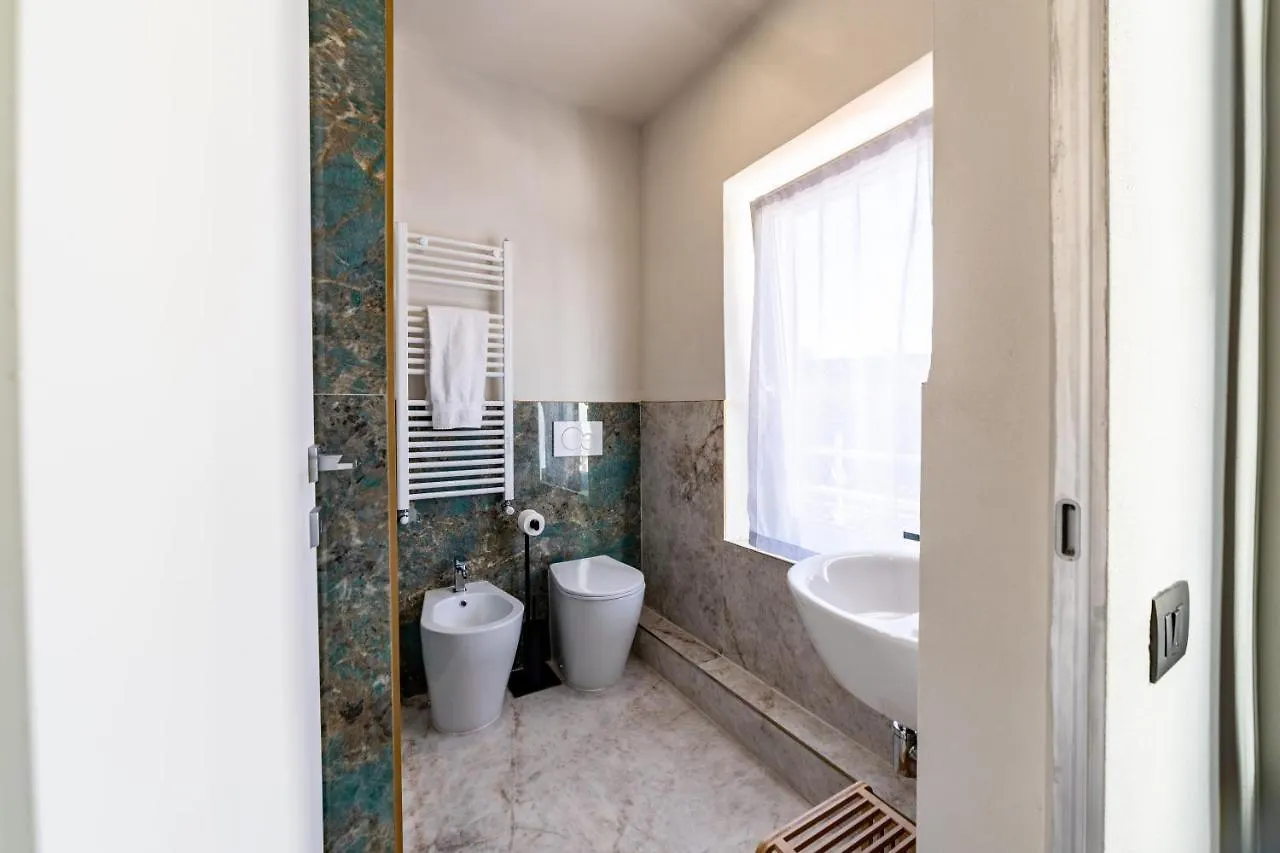 Leovinci Rooms Florence Guest house